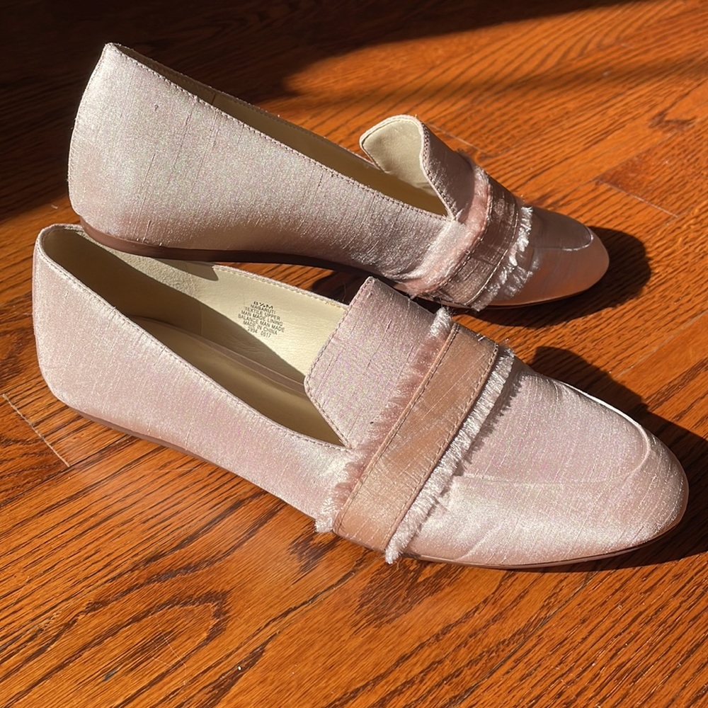 Ruffle Loafer - Picture 2 of 7